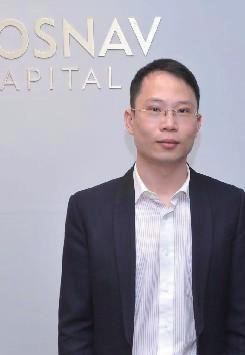 施小东